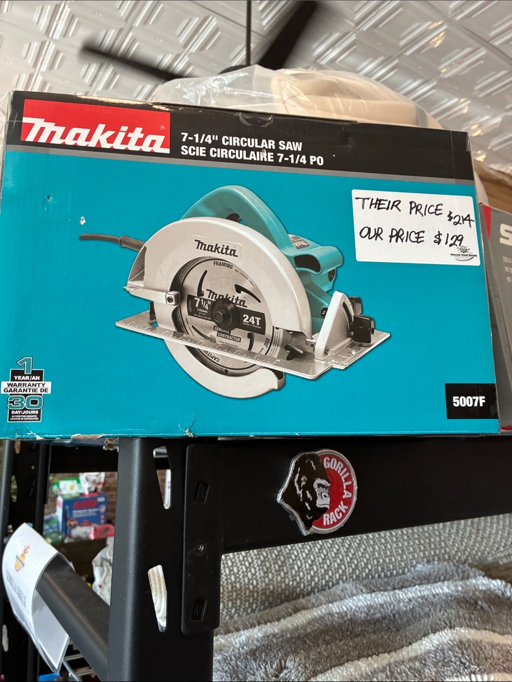 Makita 7-1/4" Circular Saw in Teal and White